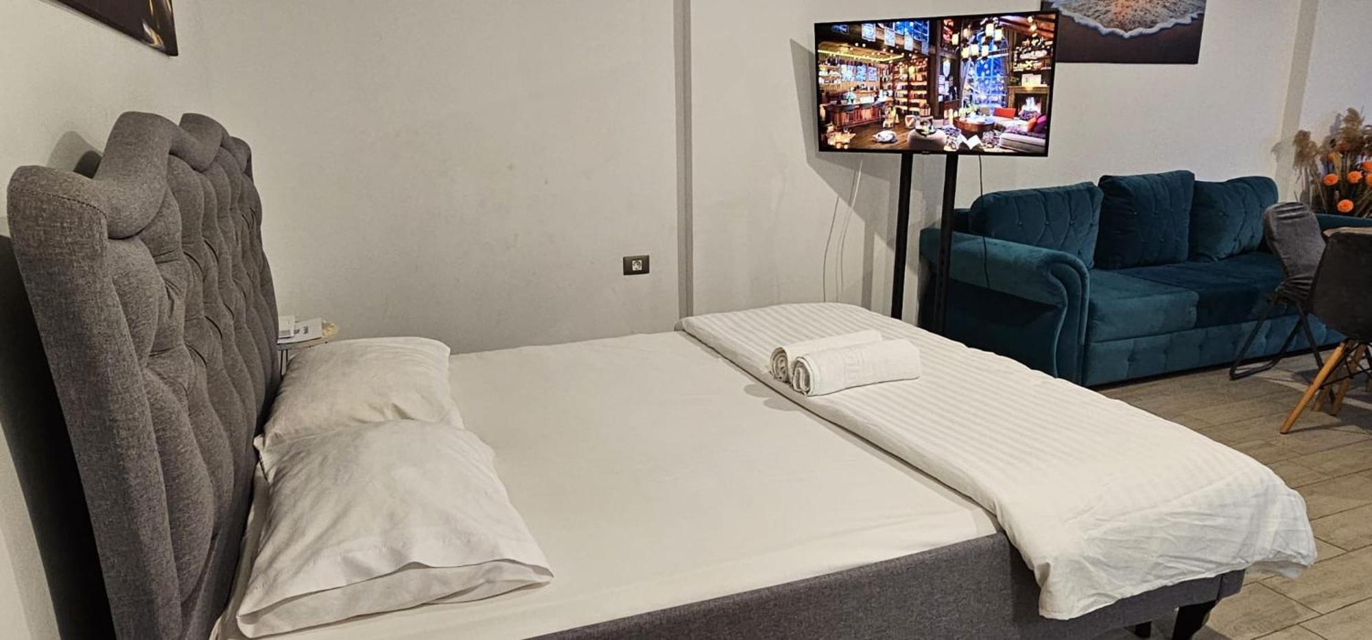 Luxury Suite Alezzi Beach Apartment Piscina Incalzita Sauna Jacuzzi Parking Navodari Ngoại thất bức ảnh
