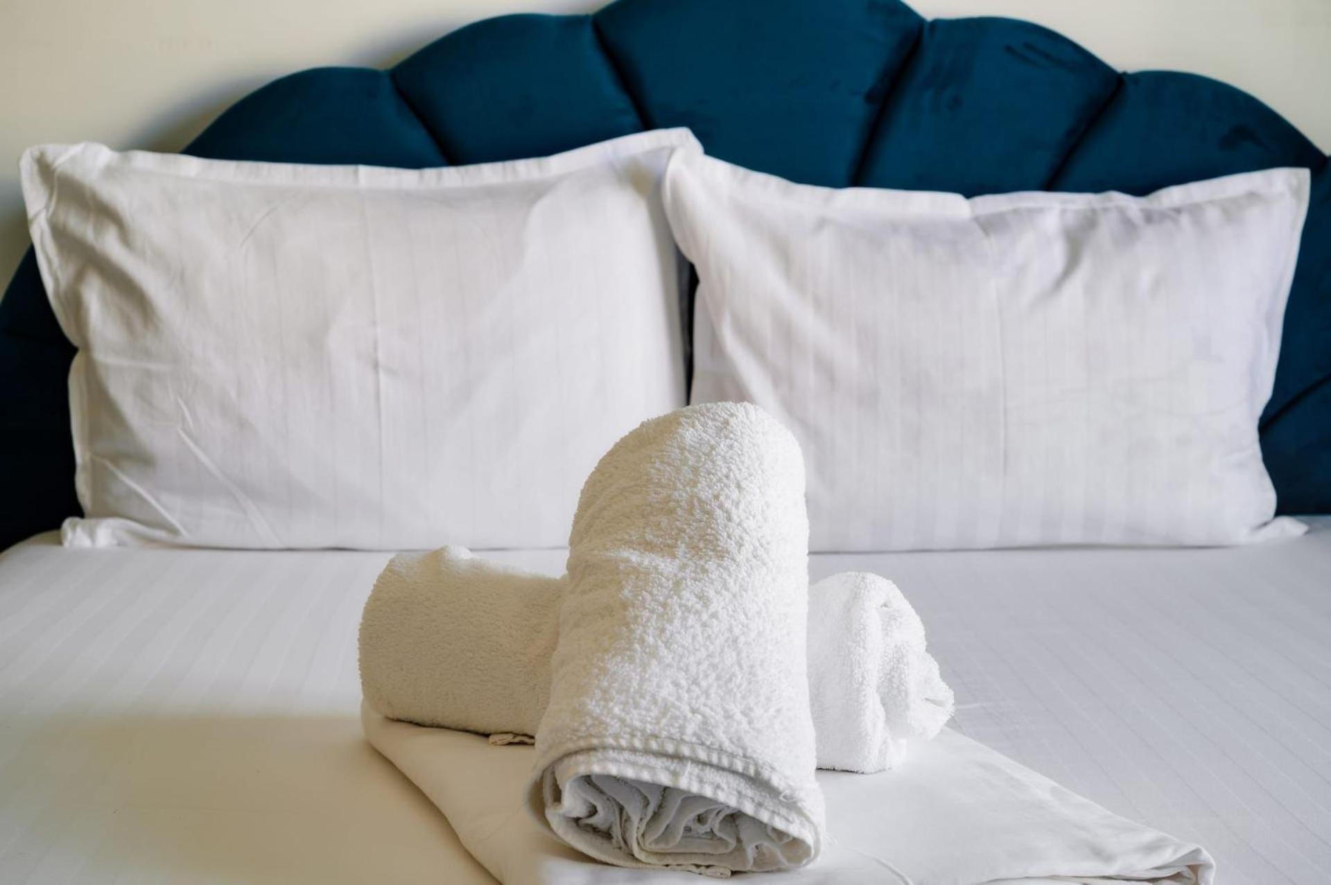 Luxury Suite Alezzi Beach Apartment Piscina Incalzita Sauna Jacuzzi Parking Navodari Ngoại thất bức ảnh