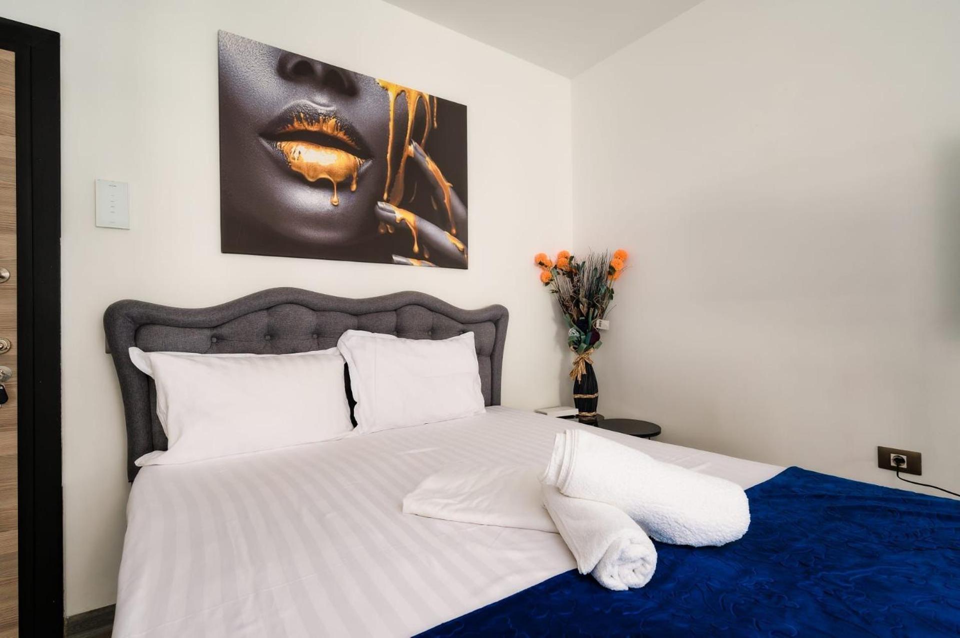 Luxury Suite Alezzi Beach Apartment Piscina Incalzita Sauna Jacuzzi Parking Navodari Ngoại thất bức ảnh