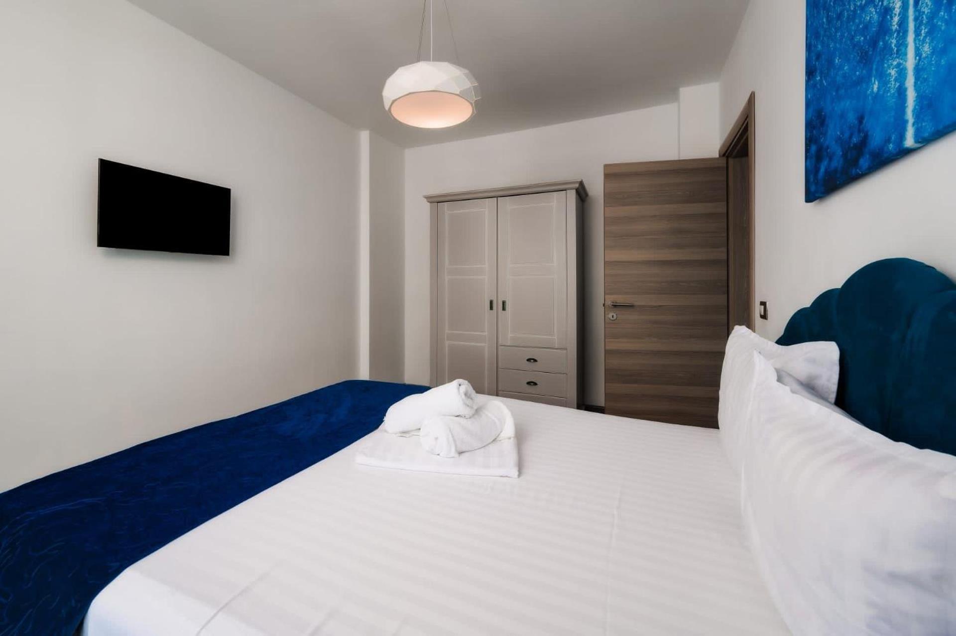 Luxury Suite Alezzi Beach Apartment Piscina Incalzita Sauna Jacuzzi Parking Navodari Ngoại thất bức ảnh