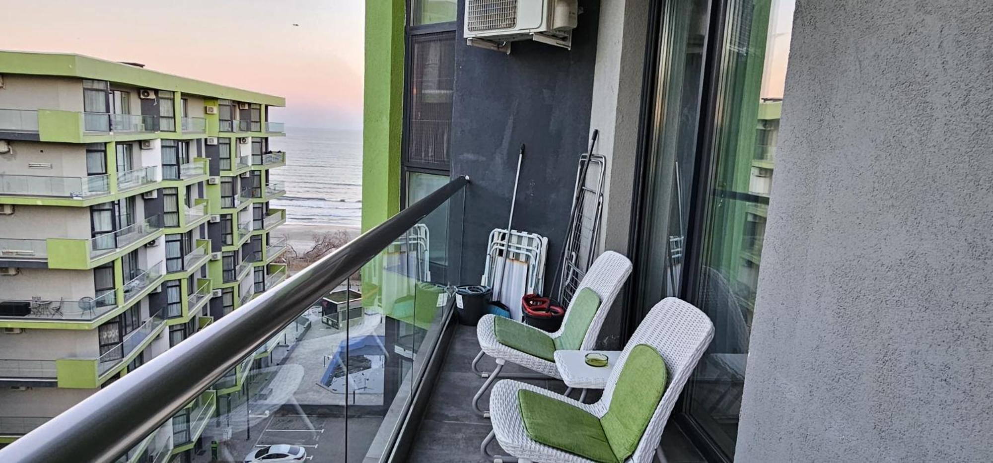 Luxury Suite Alezzi Beach Apartment Piscina Incalzita Sauna Jacuzzi Parking Navodari Ngoại thất bức ảnh
